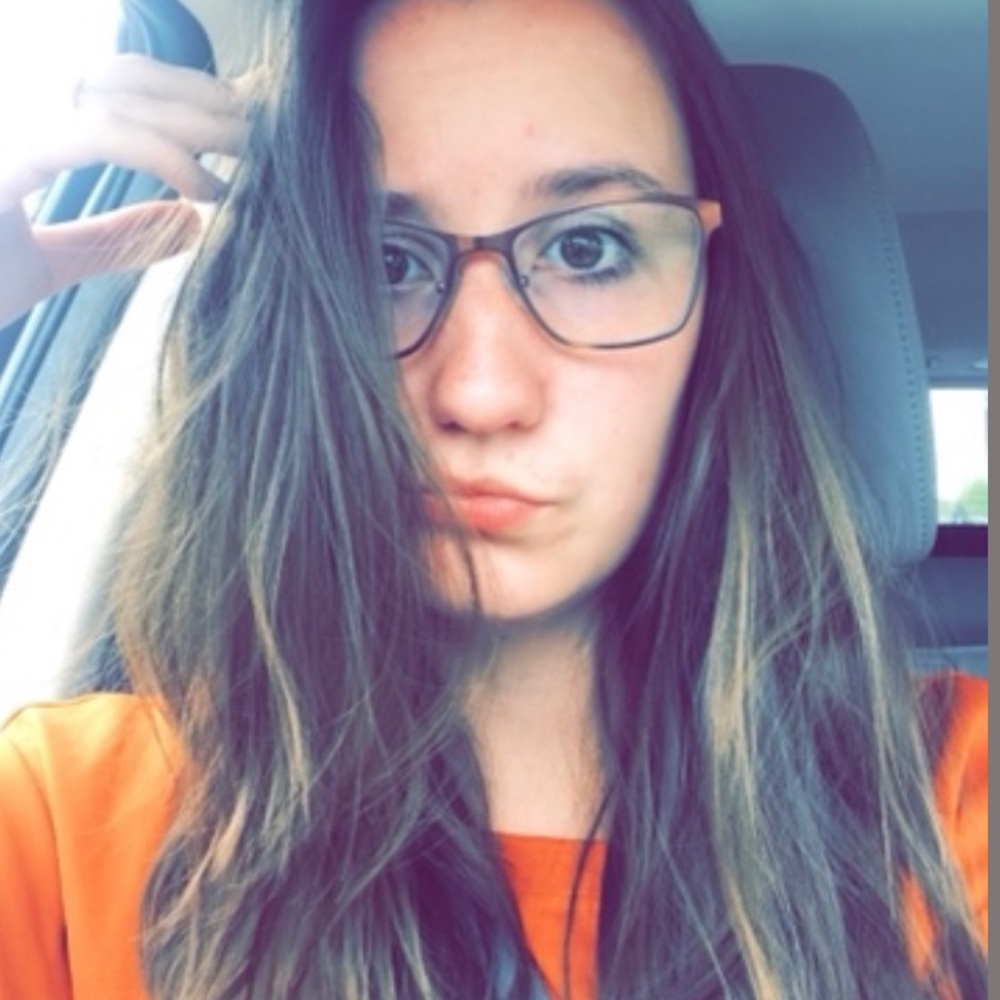 Meet your Posher, Amanda